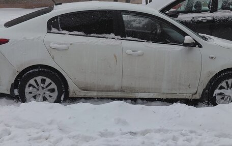 KIA Rio IV, 2017 год, 1 100 000 рублей, 12 фотография