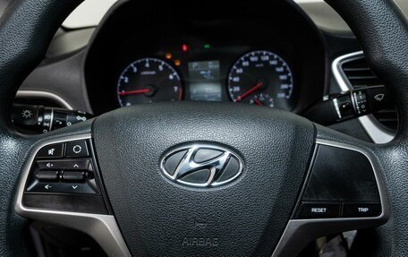 Hyundai Solaris II рестайлинг, 2018 год, 1 366 000 рублей, 9 фотография