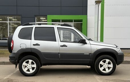 Chevrolet Niva I рестайлинг, 2015 год, 699 000 рублей, 4 фотография