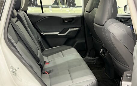 Toyota RAV4, 2025 год, 4 800 000 рублей, 9 фотография