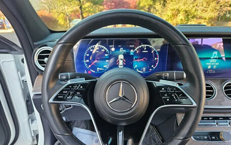 Mercedes-Benz E-Класс, 2021 год, 4 500 000 рублей, 7 фотография