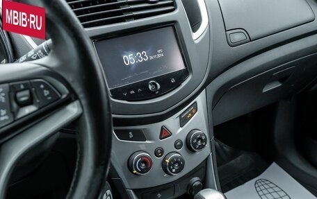 Chevrolet Tracker III, 2015 год, 980 000 рублей, 18 фотография