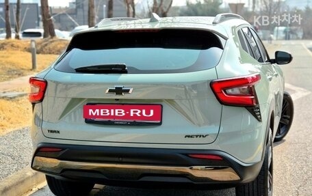 Chevrolet Trax, 2023 год, 1 599 080 рублей, 6 фотография