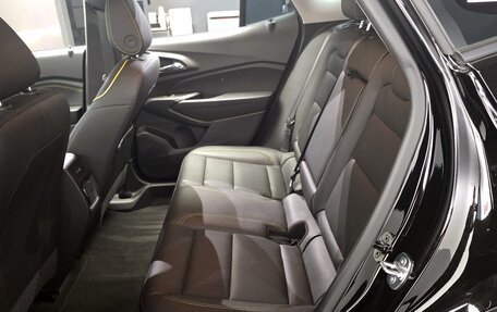 Chevrolet Trax, 2023 год, 1 620 000 рублей, 12 фотография