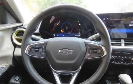 Chevrolet Trax, 2023 год, 1 610 080 рублей, 9 фотография