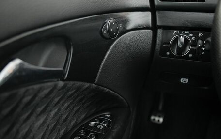 Mercedes-Benz E-Класс, 2003 год, 835 000 рублей, 13 фотография