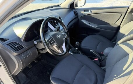 Hyundai Solaris II рестайлинг, 2014 год, 750 000 рублей, 4 фотография