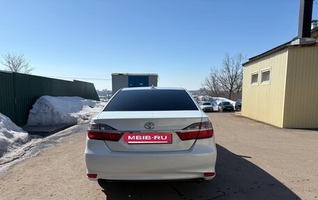 Toyota Camry, 2017 год, 2 350 000 рублей, 6 фотография
