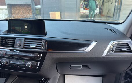 BMW 1 серия, 2018 год, 2 300 000 рублей, 12 фотография