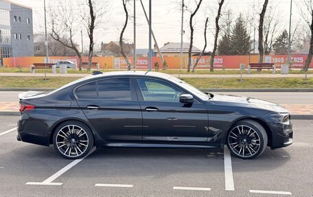BMW 5 серия, 2017 год, 2 250 000 рублей, 2 фотография