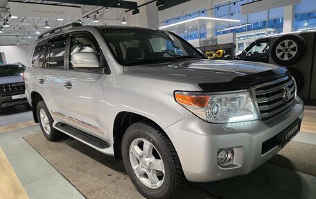 Toyota Land Cruiser 200, 2013 год, 3 999 000 рублей, 2 фотография
