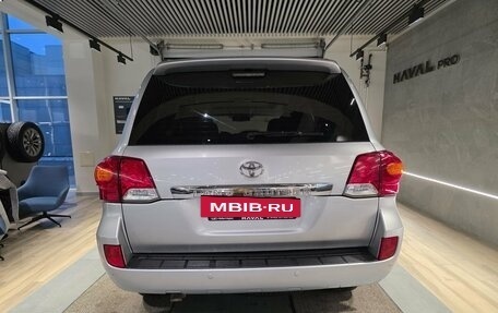 Toyota Land Cruiser 200, 2013 год, 3 999 000 рублей, 6 фотография