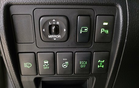 Toyota Land Cruiser 200, 2013 год, 3 999 000 рублей, 21 фотография