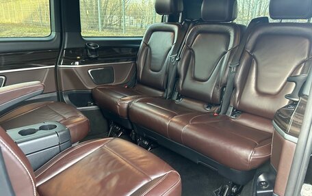 Mercedes-Benz V-Класс, 2018 год, 3 600 000 рублей, 13 фотография