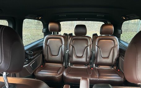 Mercedes-Benz V-Класс, 2018 год, 3 600 000 рублей, 24 фотография