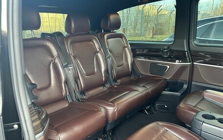 Mercedes-Benz V-Класс, 2018 год, 3 600 000 рублей, 29 фотография