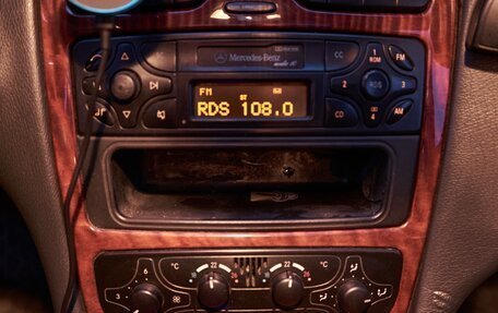 Mercedes-Benz C-Класс, 2003 год, 600 000 рублей, 21 фотография