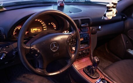 Mercedes-Benz C-Класс, 2003 год, 600 000 рублей, 12 фотография