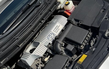 Toyota Prius, 2010 год, 995 000 рублей, 5 фотография