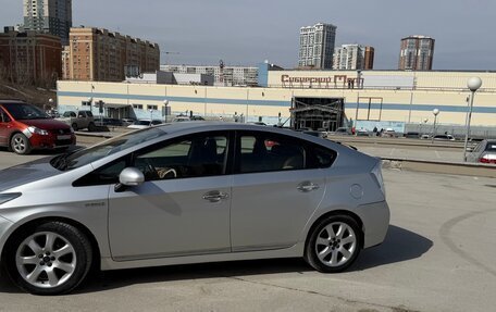 Toyota Prius, 2010 год, 995 000 рублей, 2 фотография