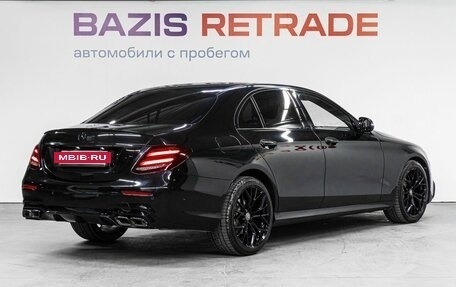 Mercedes-Benz E-Класс, 2019 год, 2 949 000 рублей, 5 фотография