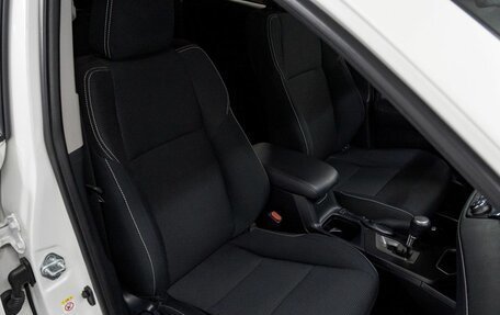 Toyota RAV4, 2018 год, 2 779 000 рублей, 17 фотография