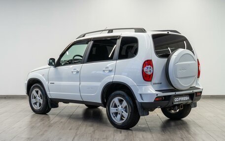 Chevrolet Niva I рестайлинг, 2018 год, 879 000 рублей, 2 фотография