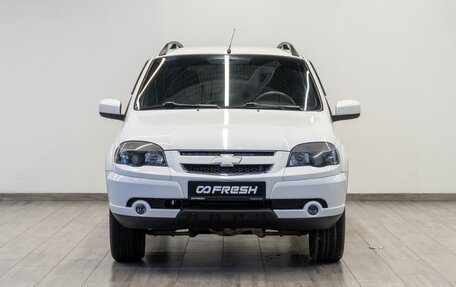 Chevrolet Niva I рестайлинг, 2018 год, 879 000 рублей, 3 фотография