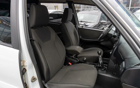 Chevrolet Niva I рестайлинг, 2018 год, 879 000 рублей, 8 фотография