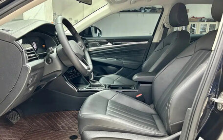 Volkswagen Passat B8 рестайлинг, 2022 год, 1 800 000 рублей, 10 фотография