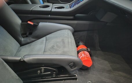 Porsche Taycan I, 2024 год, 32 980 000 рублей, 25 фотография