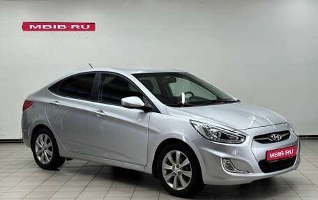 Hyundai Solaris II рестайлинг, 2013 год, 879 900 рублей, 1 фотография