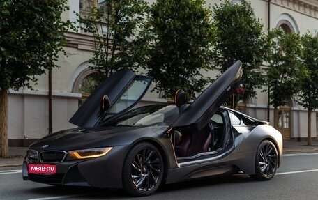 BMW i8 I рестайлинг, 2015 год, 6 990 000 рублей, 1 фотография