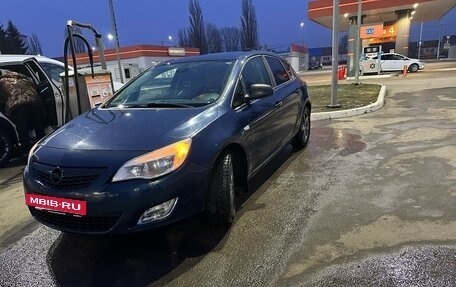Opel Astra J, 2010 год, 750 000 рублей, 4 фотография
