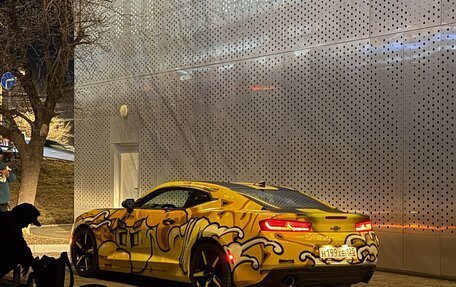 Chevrolet Camaro VI, 2016 год, 1 830 000 рублей, 4 фотография