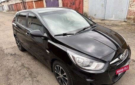 Hyundai Solaris II рестайлинг, 2014 год, 949 000 рублей, 2 фотография