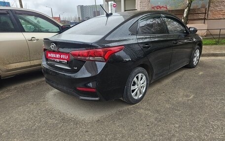 Hyundai Solaris II рестайлинг, 2019 год, 1 300 000 рублей, 3 фотография