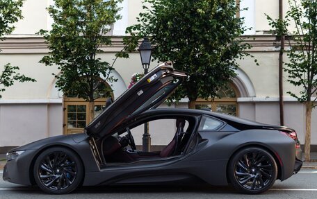 BMW i8 I рестайлинг, 2015 год, 6 990 000 рублей, 9 фотография