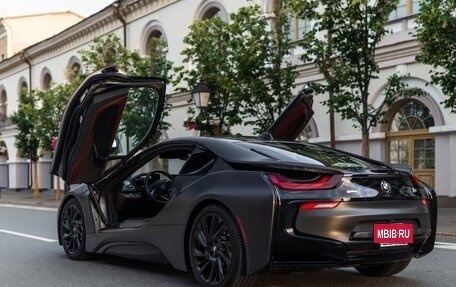 BMW i8 I рестайлинг, 2015 год, 6 990 000 рублей, 10 фотография