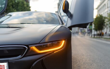 BMW i8 I рестайлинг, 2015 год, 6 990 000 рублей, 18 фотография