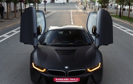 BMW i8 I рестайлинг, 2015 год, 6 990 000 рублей, 5 фотография