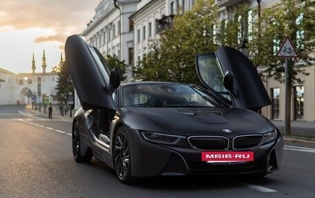 BMW i8 I рестайлинг, 2015 год, 6 990 000 рублей, 6 фотография