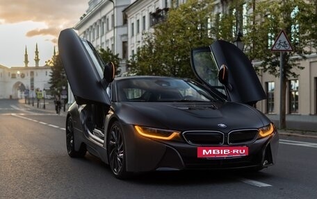 BMW i8 I рестайлинг, 2015 год, 6 990 000 рублей, 7 фотография