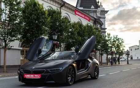 BMW i8 I рестайлинг, 2015 год, 6 990 000 рублей, 4 фотография