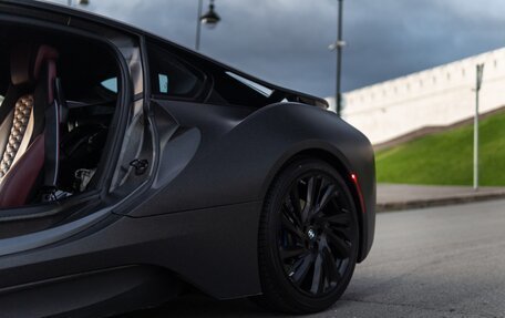 BMW i8 I рестайлинг, 2015 год, 6 990 000 рублей, 31 фотография