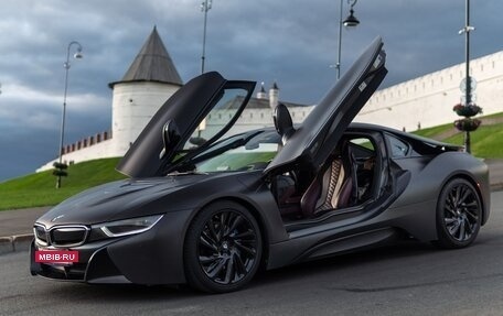 BMW i8 I рестайлинг, 2015 год, 6 990 000 рублей, 30 фотография