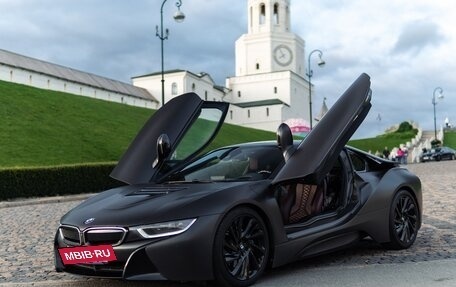 BMW i8 I рестайлинг, 2015 год, 6 990 000 рублей, 26 фотография