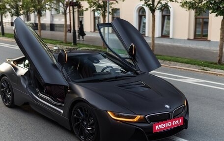 BMW i8 I рестайлинг, 2015 год, 6 990 000 рублей, 19 фотография