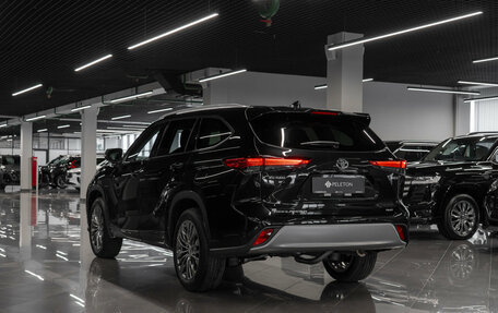 Toyota Highlander, 2026 год, 5 800 000 рублей, 4 фотография