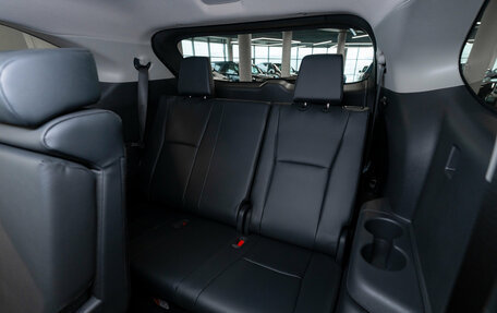 Toyota Highlander, 2026 год, 5 800 000 рублей, 15 фотография